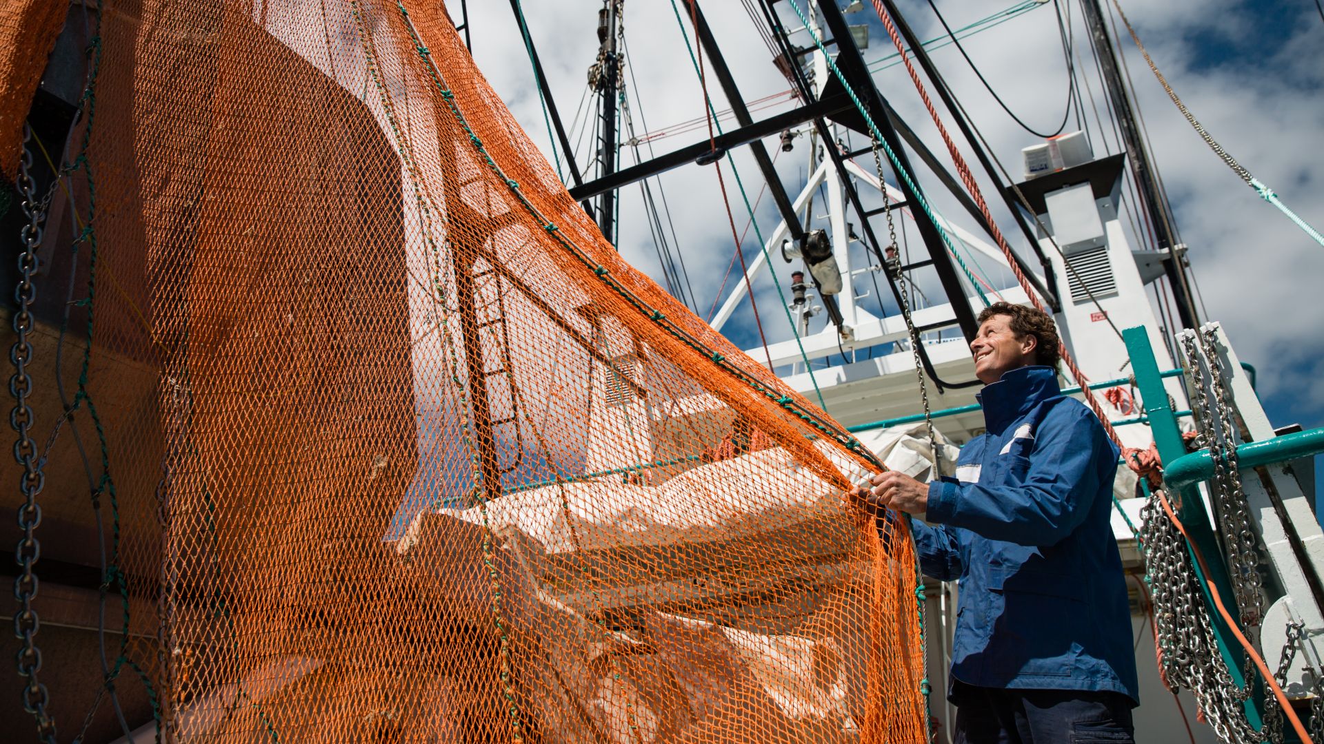 Fee relief for commercial fishers impacted by algal bloom